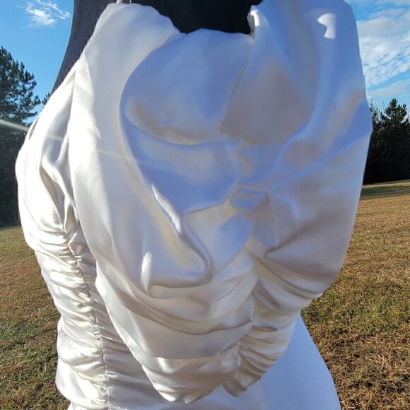 Black/Ivory Evening Gown (See Pix For Size) - Picture 2 of 12